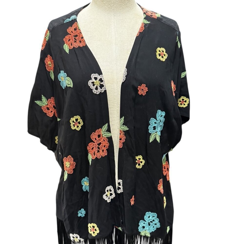 Torrid Floral Embroidered Fringe Kimono — Black Boho Festival Layer — Size 0/1